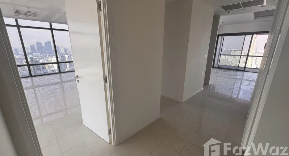 À vendre 3 chambres condo à Watthana, Bangkok