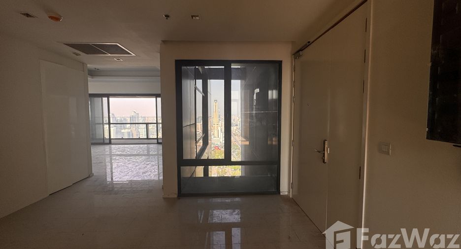À vendre 3 chambres condo à Watthana, Bangkok