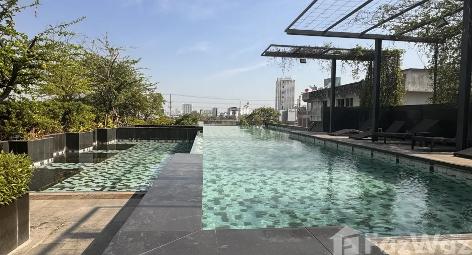 À vendre 3 chambres condo à Watthana, Bangkok