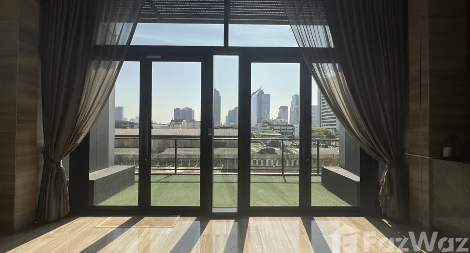 À vendre 3 chambres condo à Watthana, Bangkok