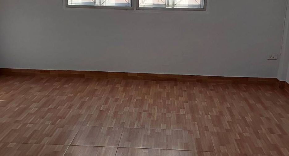 Reihenhaus zur Miete mit 2 Zimmer in Bang Khen, Bangkok