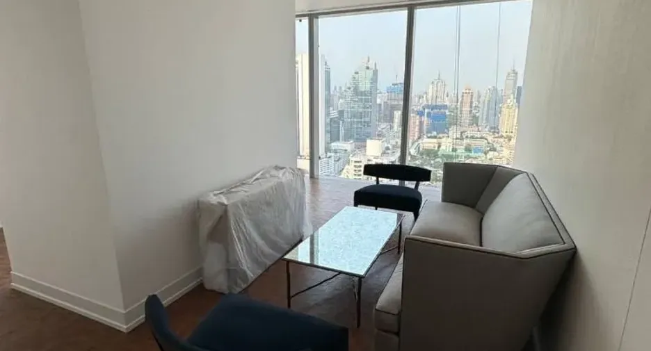 Condo en venta y en alquiler de 2 habitaciones en Sathon, Bangkok