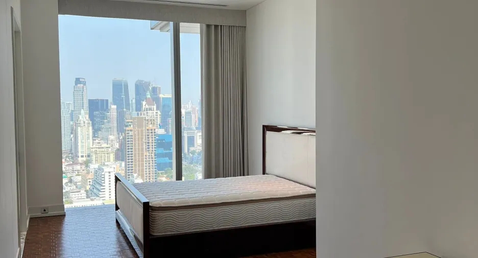Condo en venta y en alquiler de 2 habitaciones en Sathon, Bangkok