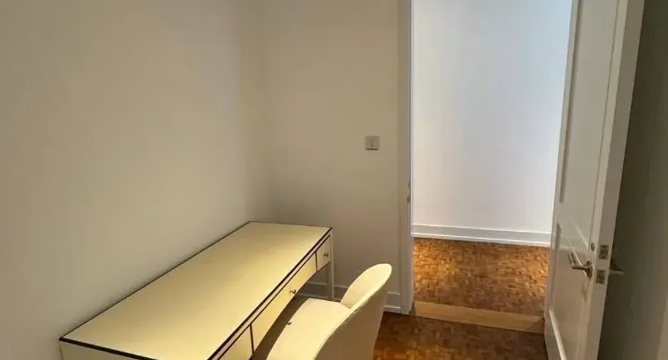Condo en venta y en alquiler de 2 habitaciones en Sathon, Bangkok