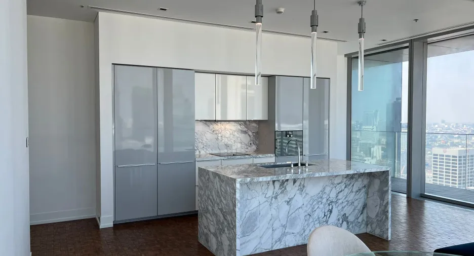Condo en venta y en alquiler de 2 habitaciones en Sathon, Bangkok