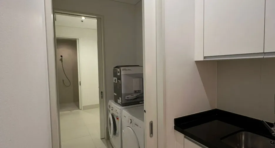 Condo en venta y en alquiler de 2 habitaciones en Sathon, Bangkok