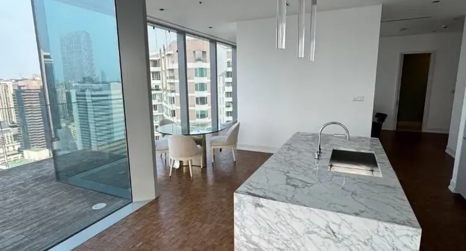 Condo en venta y en alquiler de 2 habitaciones en Sathon, Bangkok