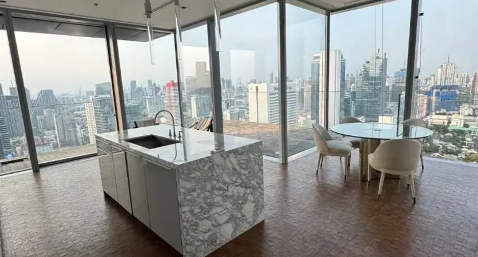 Condo en venta y en alquiler de 2 habitaciones en Sathon, Bangkok
