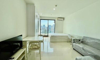 For sale and for rent 1 bed condo in Watthana, Bangkok