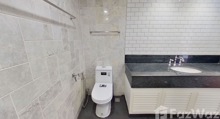 Condo en venta y en alquiler de 3 habitaciones en Pathum Wan, Bangkok