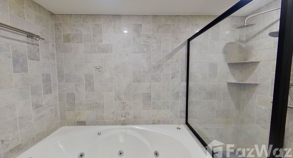 Condo en venta y en alquiler de 3 habitaciones en Pathum Wan, Bangkok