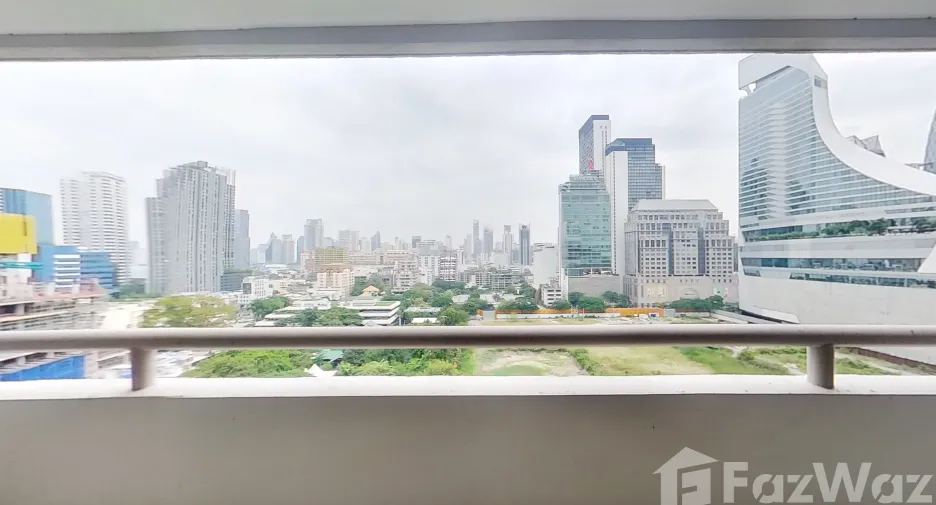 Condo en venta y en alquiler de 3 habitaciones en Pathum Wan, Bangkok
