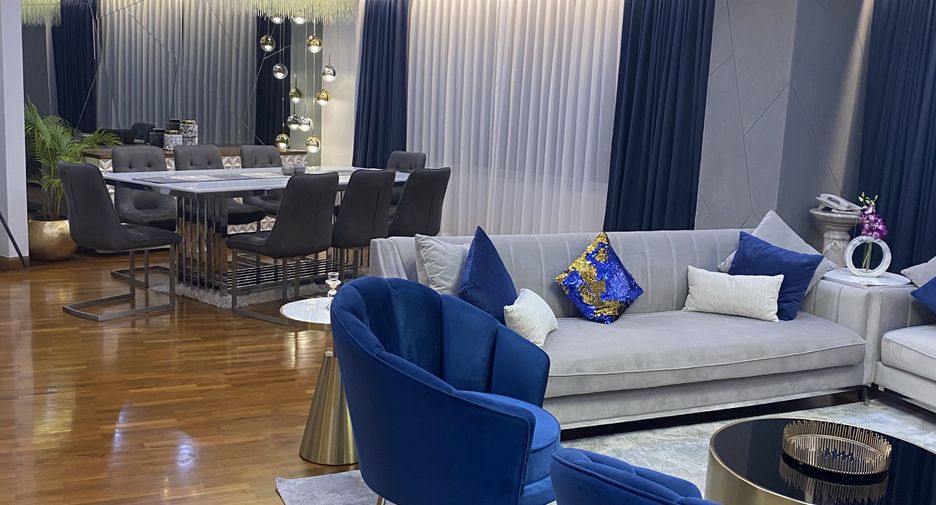 For sale 3 bedrooms condo in Sathon, Bangkok