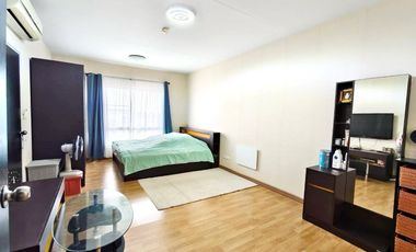 Wohnung zur Miete mit Studio in Wang Thonglang, Bangkok