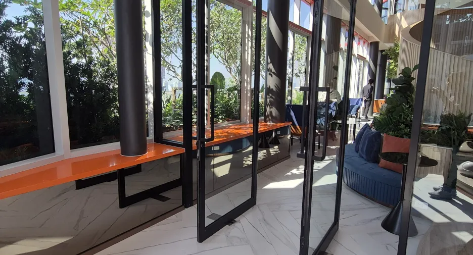 For sale 1 bed condo in Khlong Toei, Bangkok