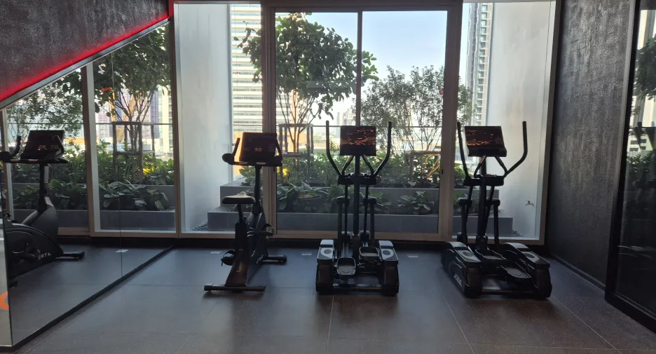 For sale 1 bed condo in Khlong Toei, Bangkok