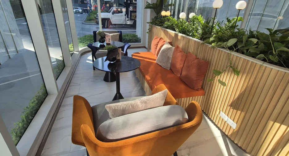 For sale 1 bed condo in Khlong Toei, Bangkok