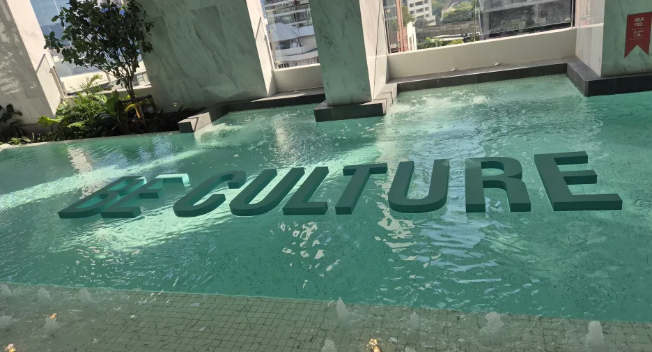 For sale 1 bed condo in Khlong Toei, Bangkok