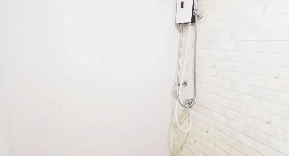 For rent studio condo in Wang Thonglang, Bangkok