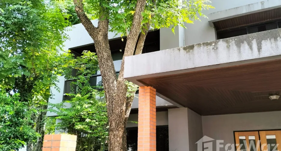 For sale 4 bedrooms house in Chatuchak, Bangkok