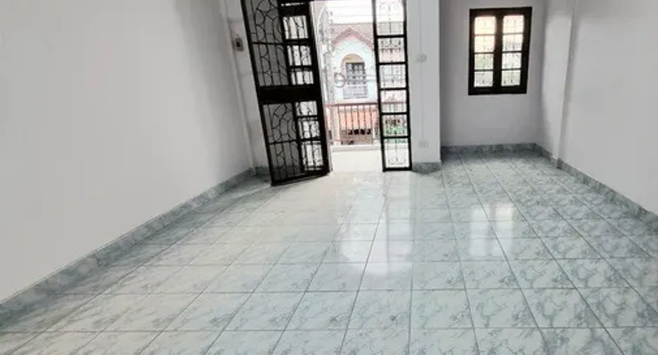 For sale 2 bedrooms townhouse in Don Mueang, Bangkok