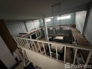 出售 11 卧室 商业空间 在 Huai Khwang, 曼谷