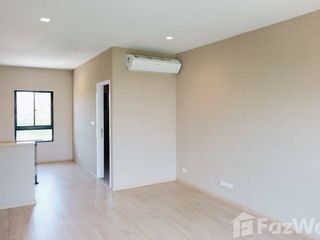 For sale 3 bedrooms townhouse in Yan Nawa, Bangkok