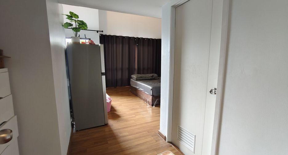 À vendre 2 chambres maison de ville à Phra Samut Chedi, Samut Prakan