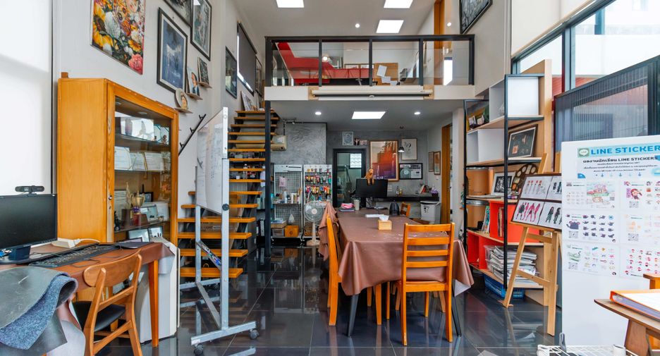 For sale and for rent 7 bedrooms house in Bang Khae, Bangkok
