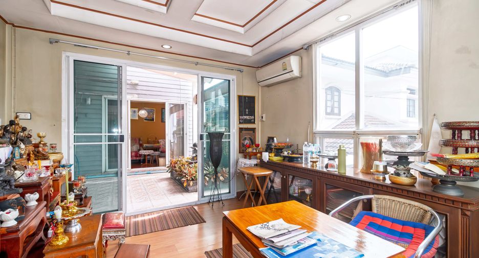 For sale and for rent 7 bedrooms house in Bang Khae, Bangkok