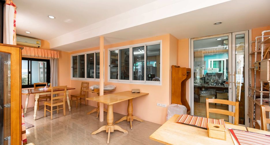 For sale and for rent 7 bedrooms house in Bang Khae, Bangkok