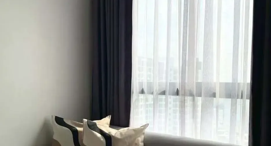 For sale studio condo in Phaya Thai, Bangkok