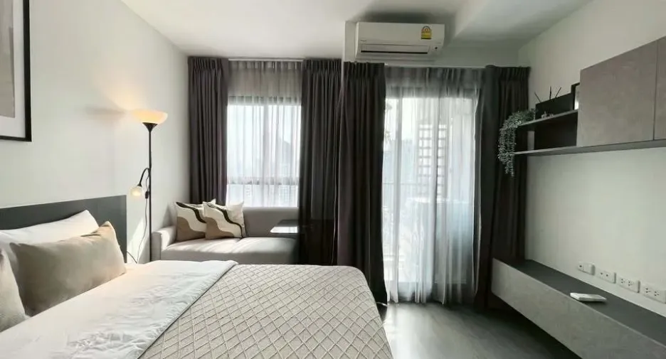 For sale studio condo in Phaya Thai, Bangkok