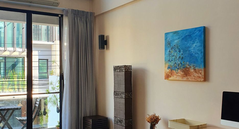 For sale and for rent 3 bedrooms townhouse in Khlong Toei, Bangkok