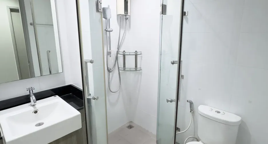 For sale 2 bedrooms condo in Chatuchak, Bangkok