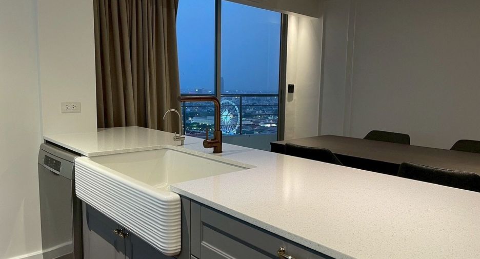For sale 2 bedrooms condo in Khlong San, Bangkok