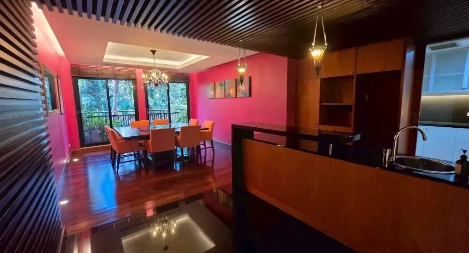 For sale and for rent 4 bedrooms condo in Sathon, Bangkok