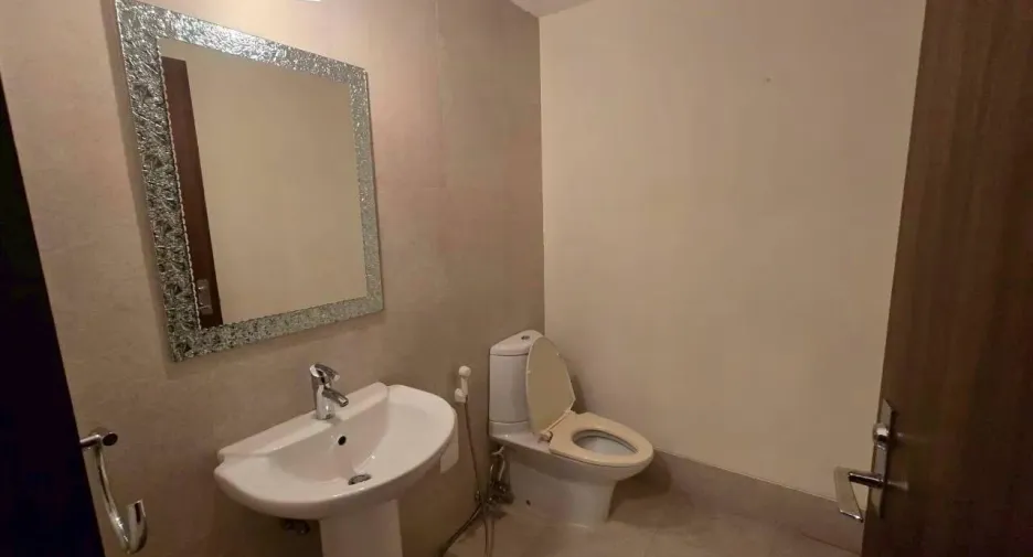 For sale and for rent 4 bedrooms condo in Sathon, Bangkok