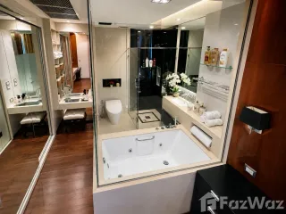 For sale 1 bed condo in Khlong Toei, Bangkok