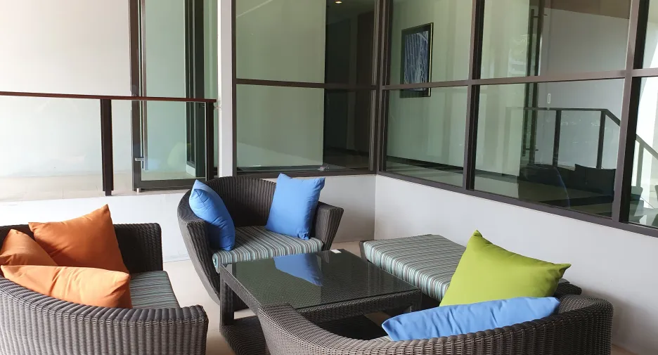 For sale 1 bed condo in Khlong Toei, Bangkok