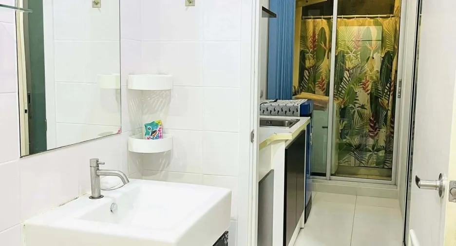 À louer 1 chambre condo à Lat Krabang, Bangkok