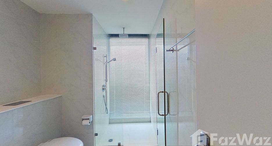 For sale 3 bedrooms condo in Dusit, Bangkok