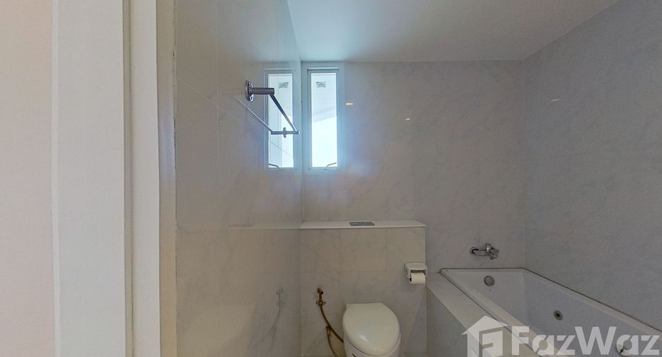 For sale 3 bedrooms condo in Dusit, Bangkok