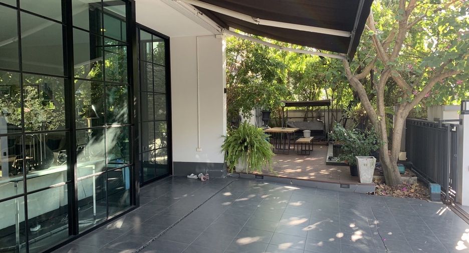 For sale 3 bedrooms house in Prawet, Bangkok
