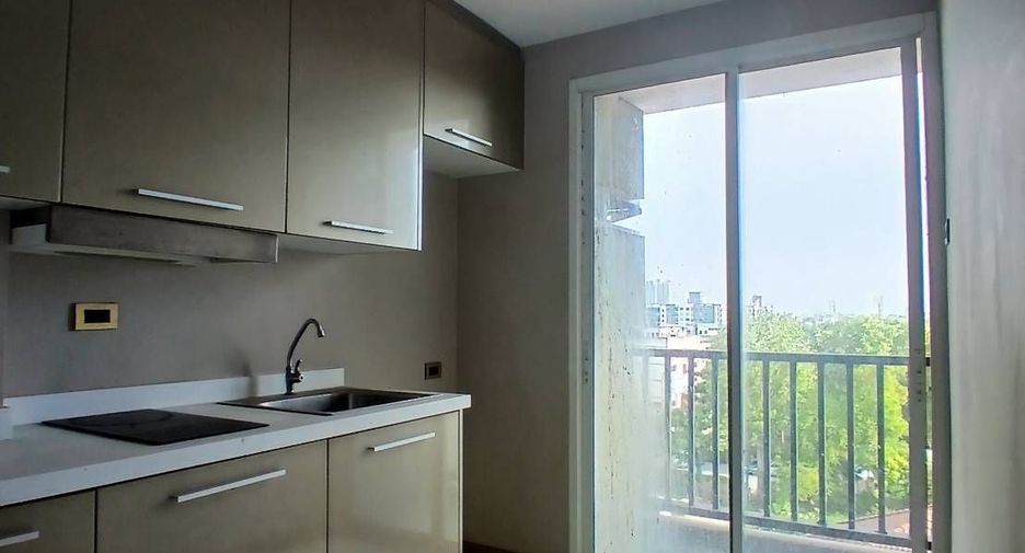 For rent 1 bed condo in Mueang Samut Prakan, Samut Prakan