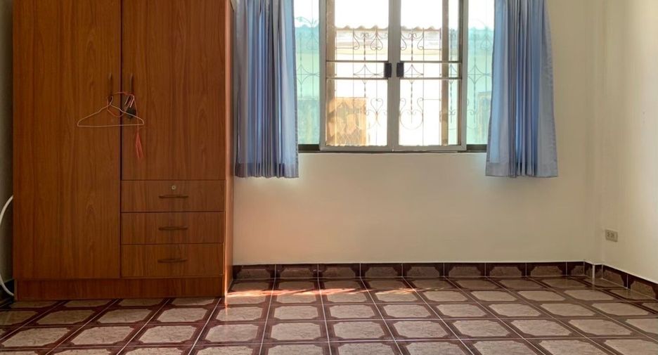 Reihenhaus zur Miete mit 2 Zimmer in Min Buri, Bangkok