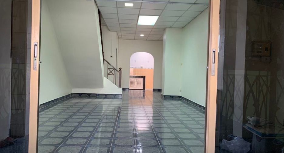 Reihenhaus zur Miete mit 2 Zimmer in Min Buri, Bangkok