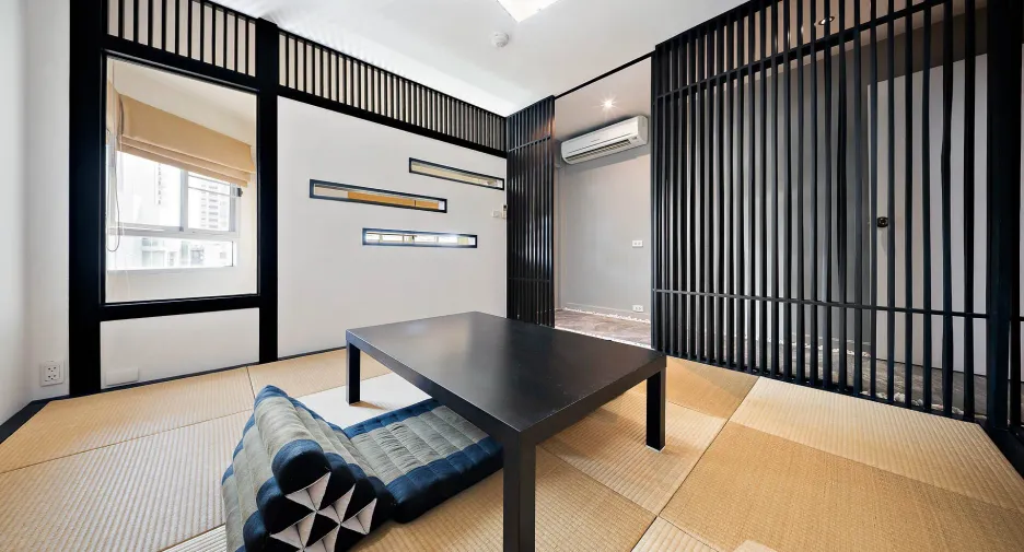 For sale 3 bedrooms condo in Watthana, Bangkok