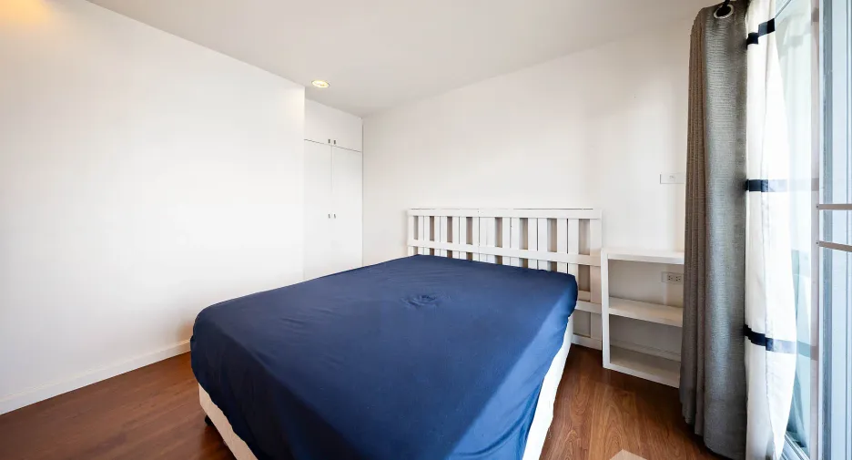 For sale 3 bedrooms condo in Watthana, Bangkok
