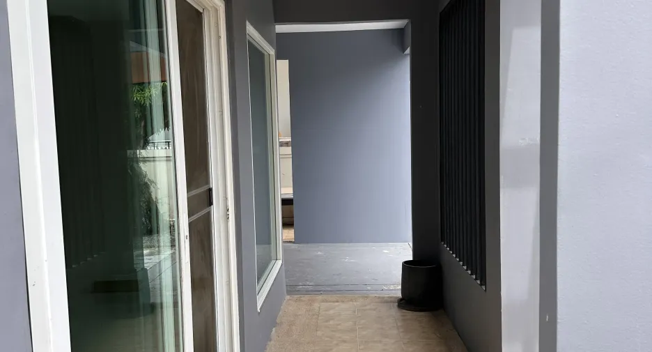 Casa en venta y en alquiler de 3 habitaciones en Nong Khaem, Bangkok